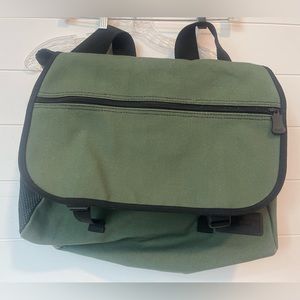 Lands end side bag